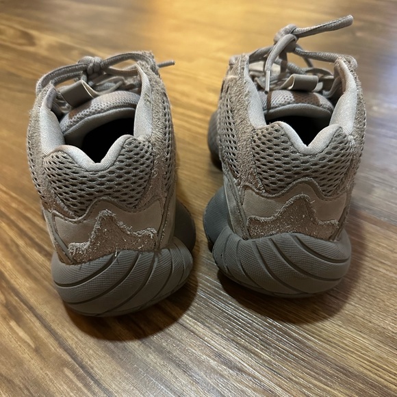 adidas Yeezy 500 Taupe Light GX3607  Size 6.5  Authentic